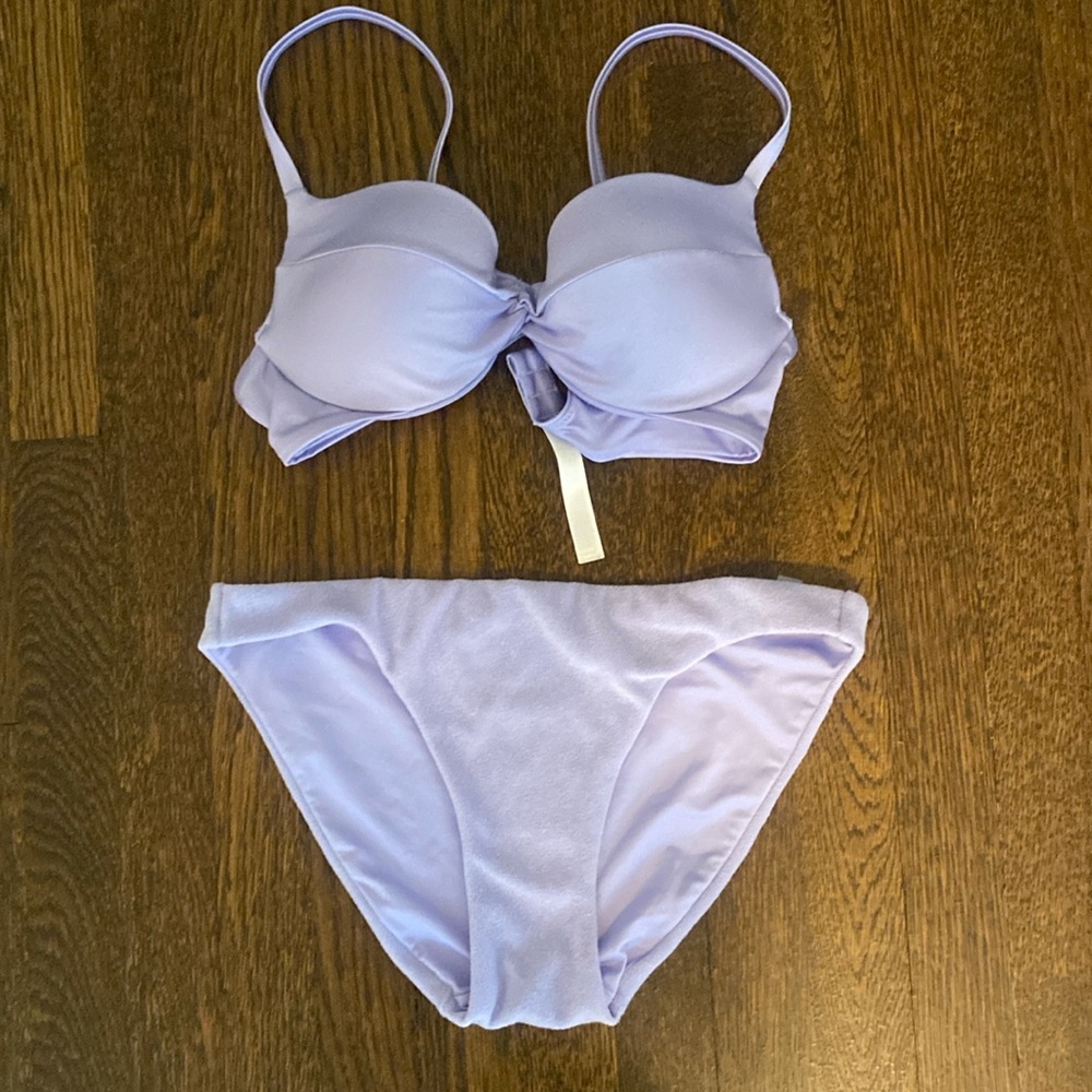 Victoria Secret Swimsuit. Top 34b, bottom small.